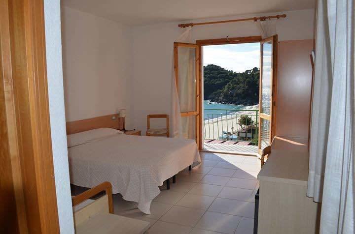 Hotel Alma Fetovaia Zimmer foto